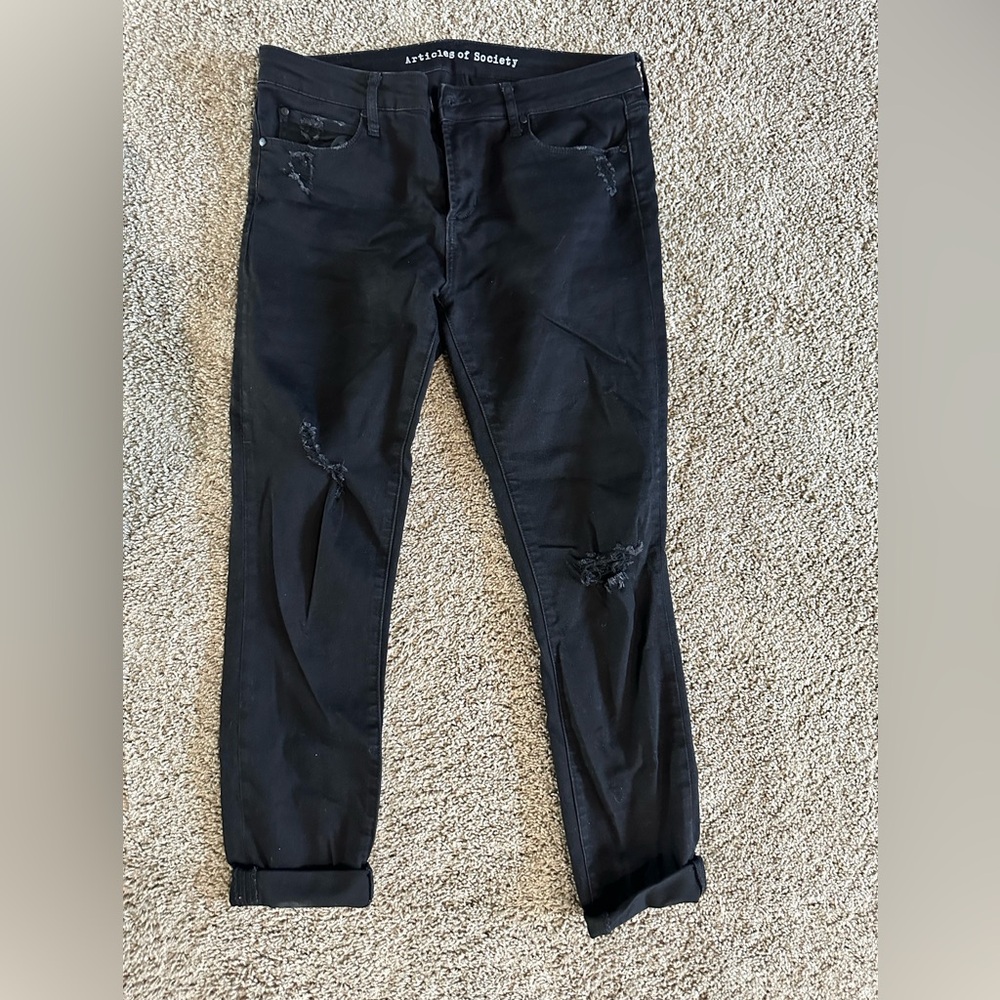 Articles of Society Women’s Black Distressed Slim Jeans